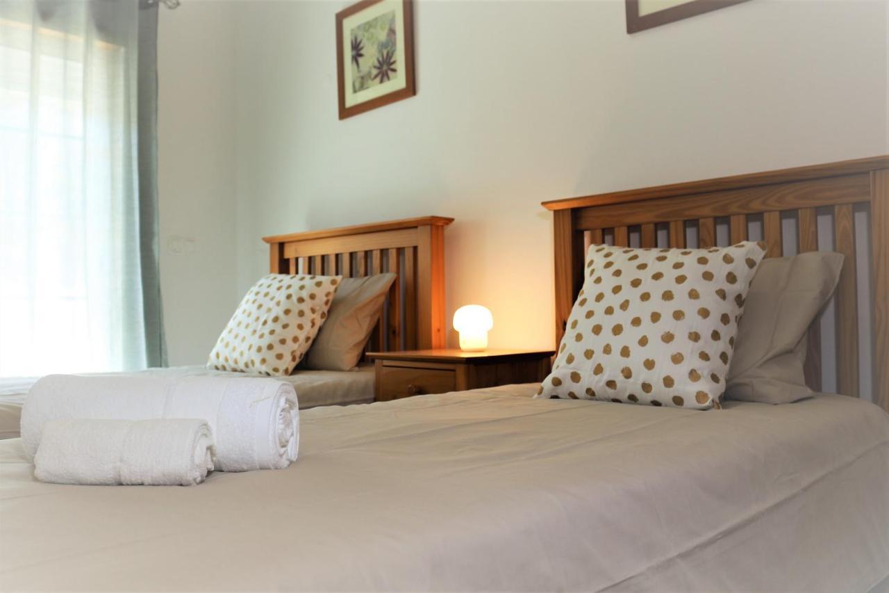 Lovely Apartment In Carvoeiro By The Beach Eksteriør bilde