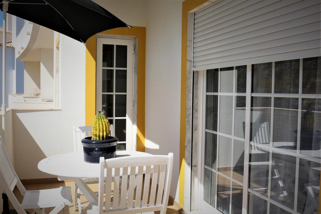 Lovely Apartment In Carvoeiro By The Beach Eksteriør bilde