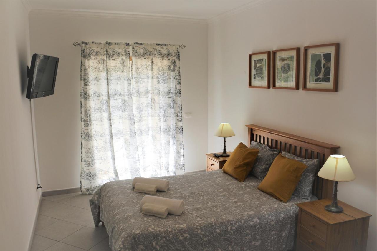 Lovely Apartment In Carvoeiro By The Beach Eksteriør bilde