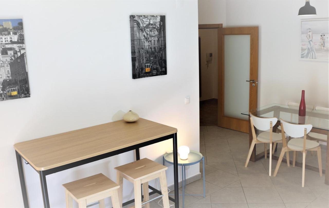 Lovely Apartment In Carvoeiro By The Beach Eksteriør bilde
